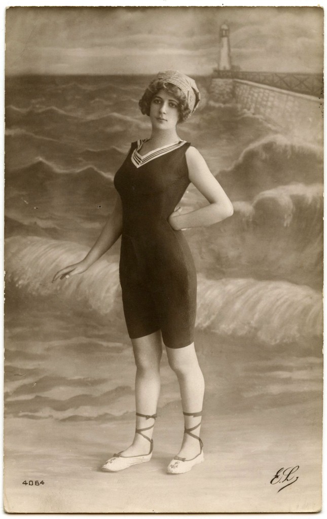 Old Photo - Cute Bathing Beauty - The Graphics Fairy