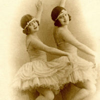 Photo of 2 ballerinas