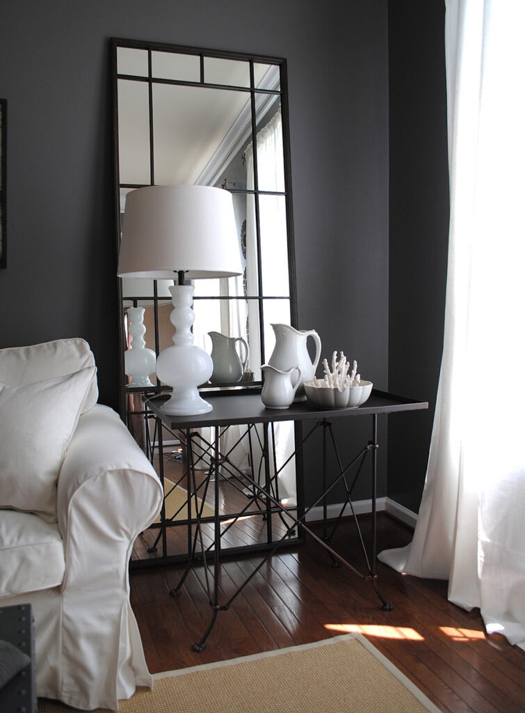 Living room Mirror with White Lamp