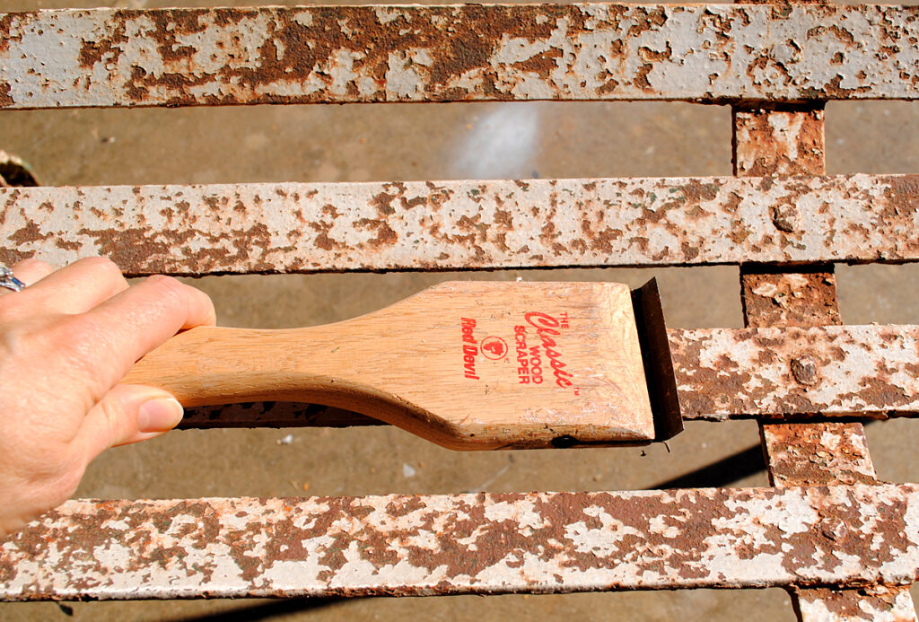 Using Paint Scraper tool on old Garden Bench