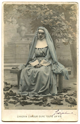 Old Photo - Pretty French Nun - The Graphics Fairy