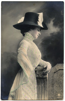 Old Photo - Edwardian Lady with Fancy Hat - The Graphics Fairy