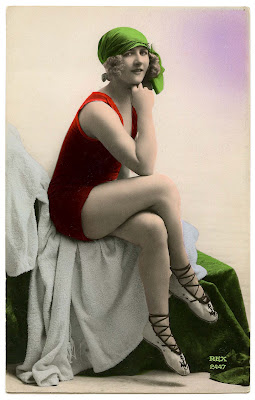 Old Photo - Cute Bathing Beauty - The Graphics Fairy