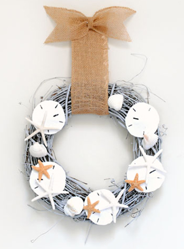 How to Make a Seashell Wreath - FeltMagnet