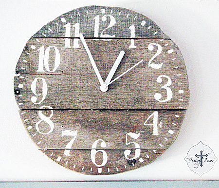 Wooden Pallet Clock