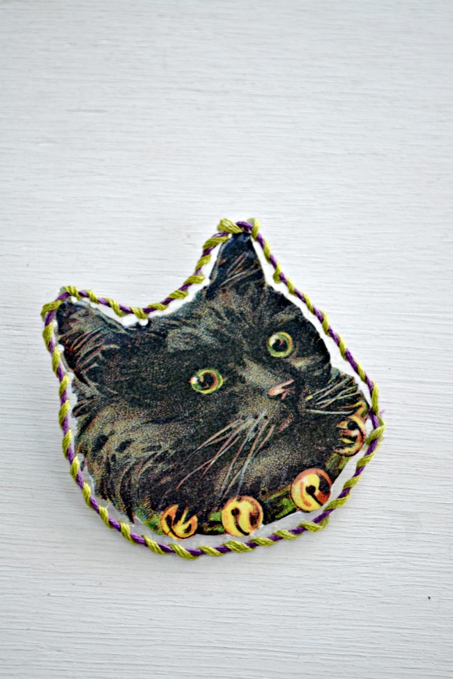 DIY Halloween Black Cat Jewelry