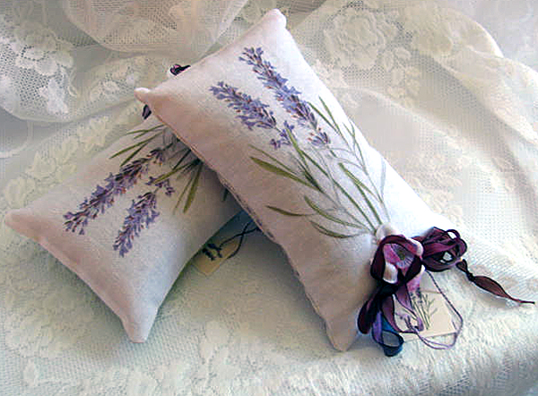 Lavender sachet gift idea