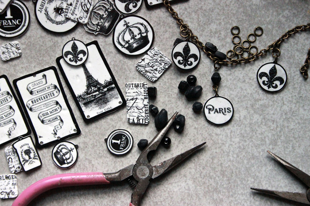 Homemade Shrinky Dink Tutorial  How to Make Super Cute Charms! 