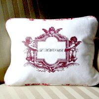 Pillow with cherubs on it