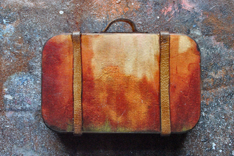 Altered Altoids tin suitcase