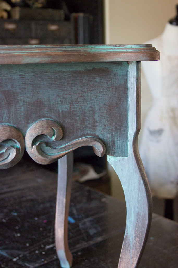 20 Create-an-Aged-Copper-Finish-Oak-Table-Corner-Details