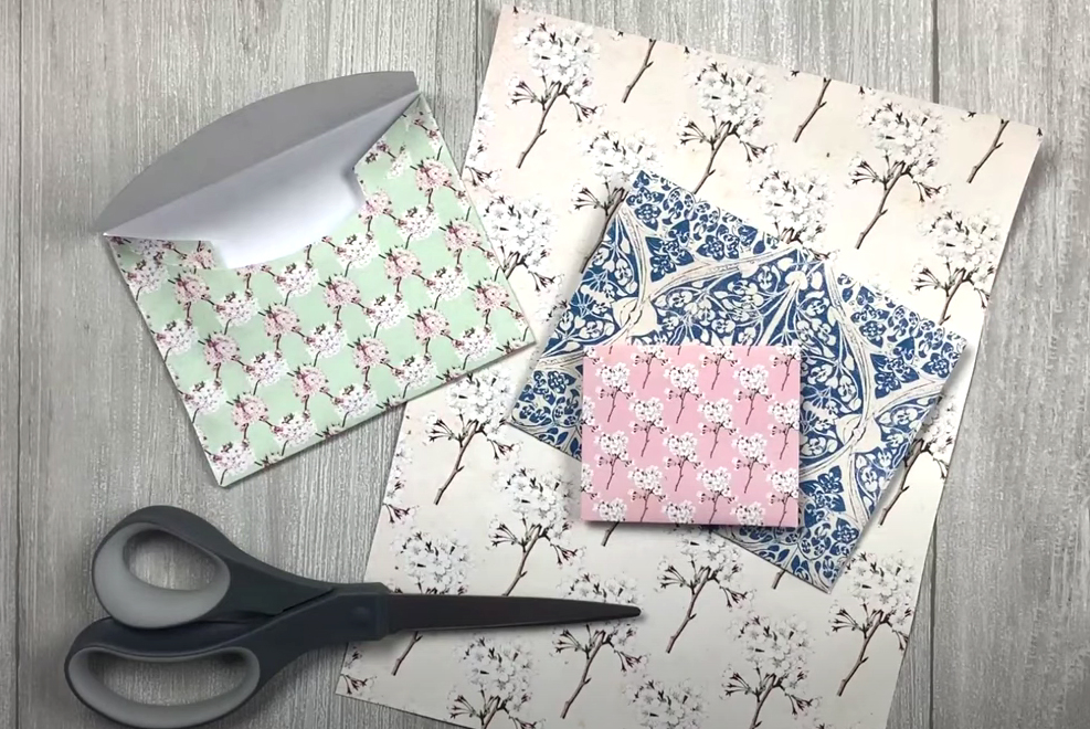 DIY Envelope Glue (Stickers too!) - The Graphics Fairy