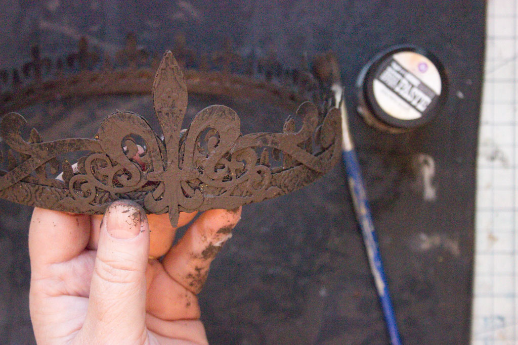 Painting crown with rust paint