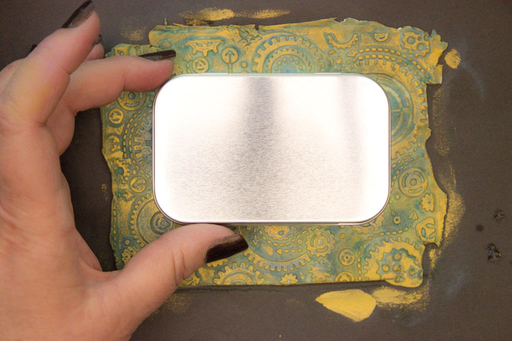 altoid tin