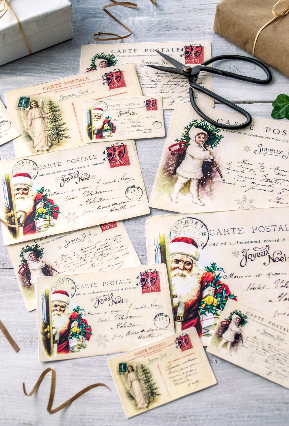Vintage French Christmas Postcards - free printable!