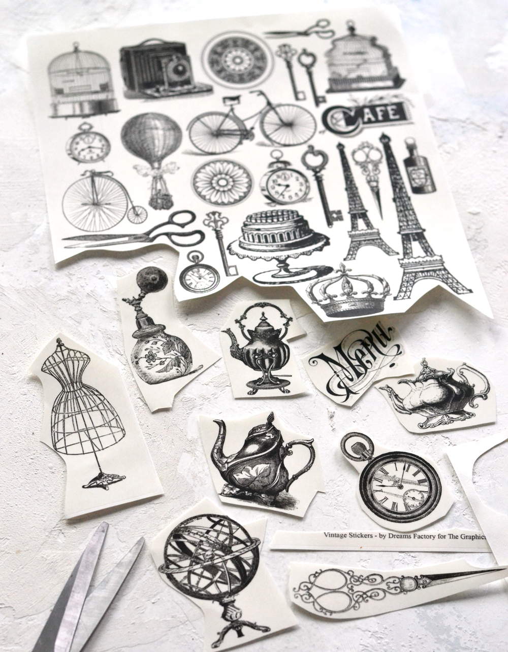 How to make amazing vintage stickers + free printable!