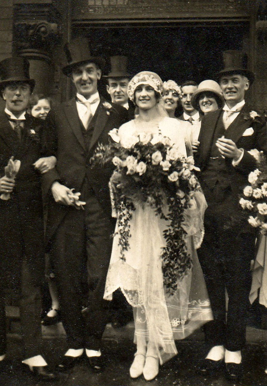 9 Old Wedding Photos - Charming! - The Graphics Fairy