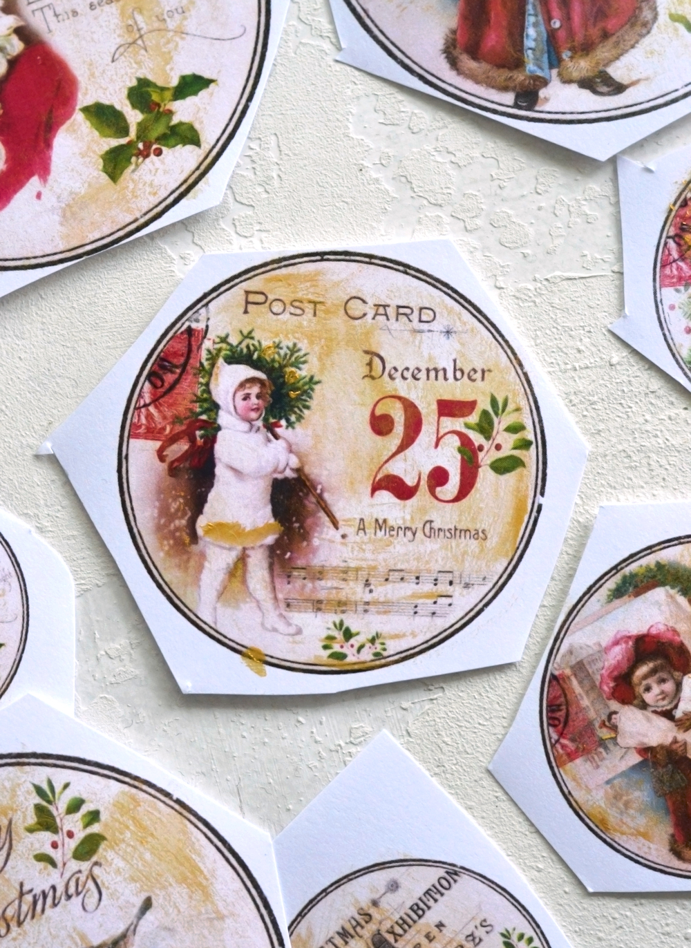 DIY Vintage Gold Christmas gift tags - free printable