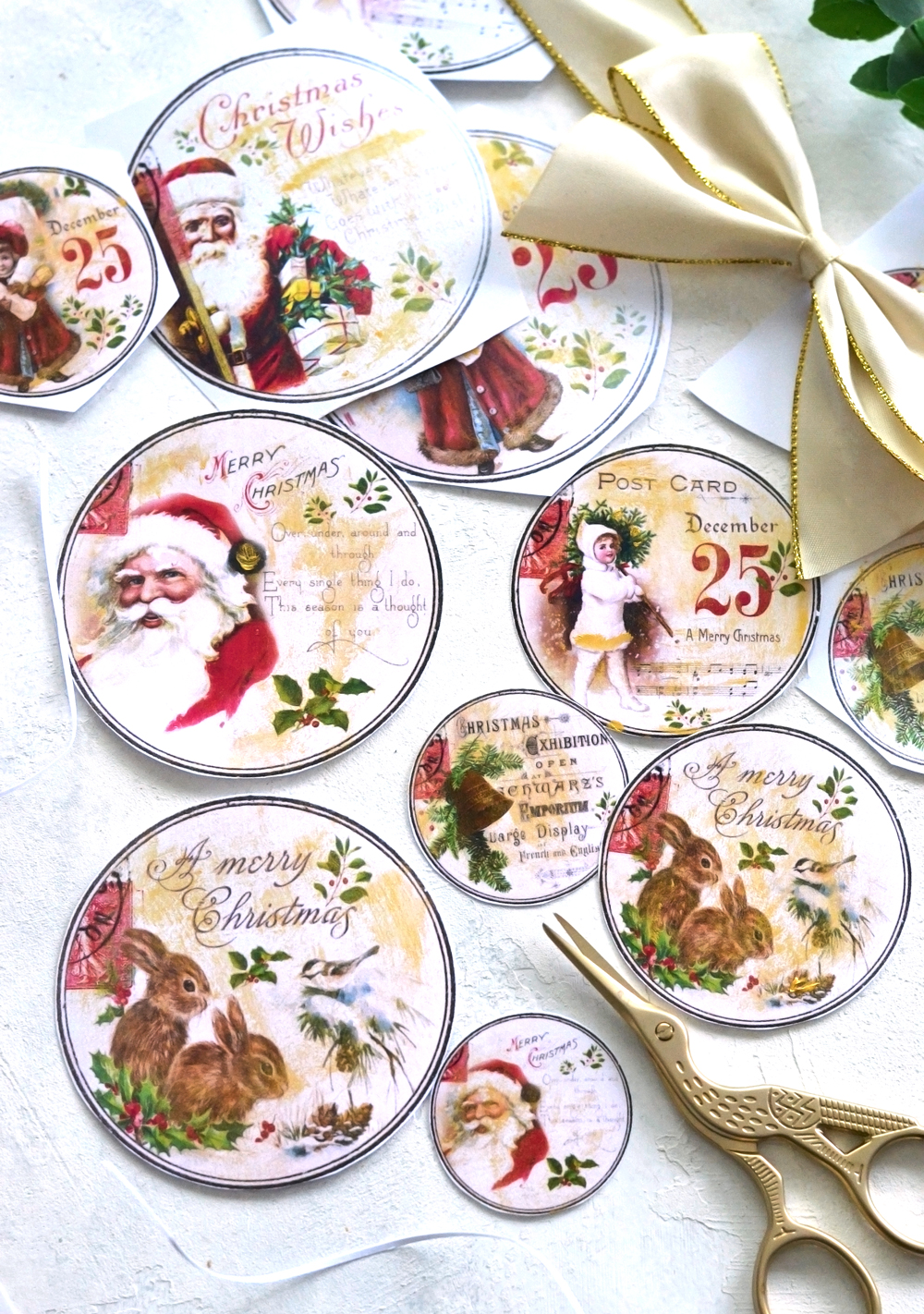 Set of 8 Handmade Christmas Gift Tags Labels Party Favour Antique Vintage Style 