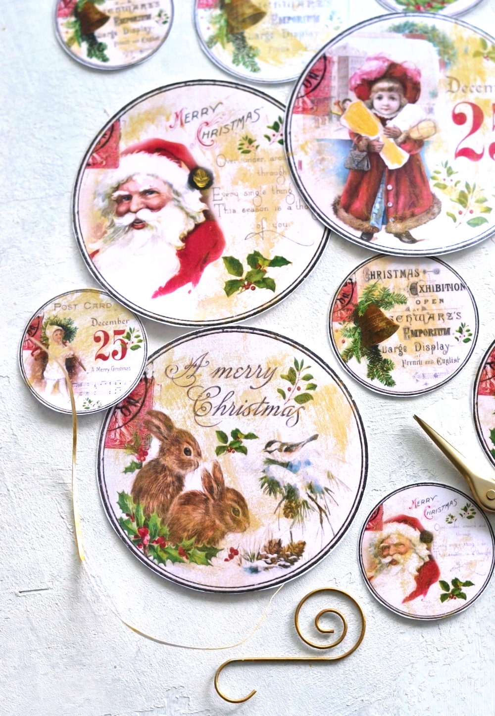 Set of 8 Handmade Christmas Gift Tags Labels Party Favour Antique Vintage Style 