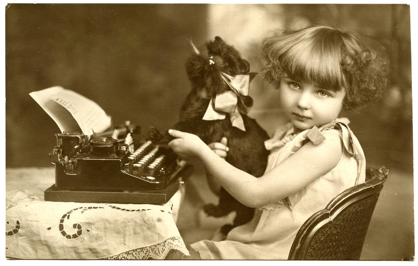 18 Vintage Photography Children - Sweet Girls! - The Graphics Fairy