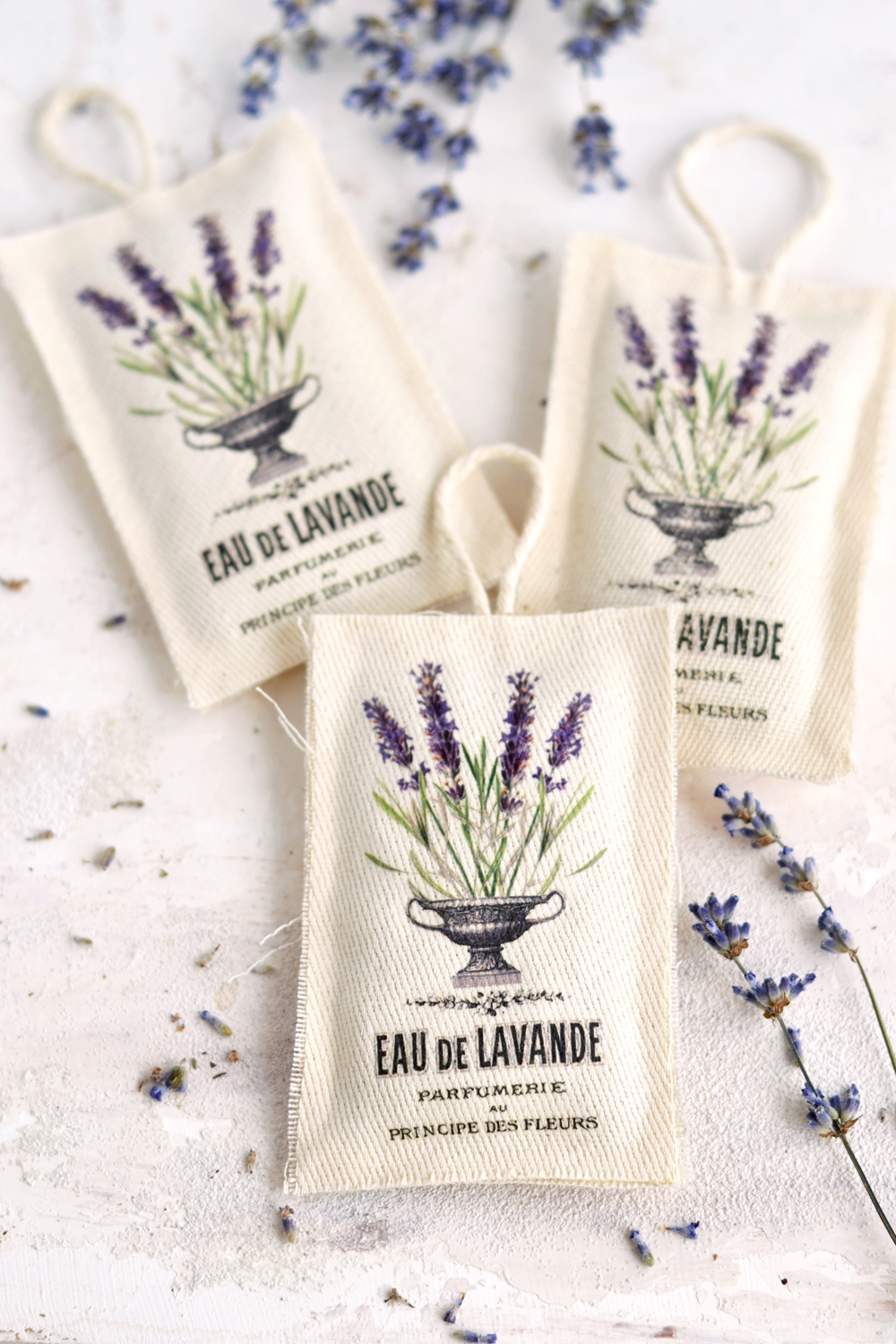 Easy Stamped Lavender Sachets - DIY Beautify - Creating Beauty at Home