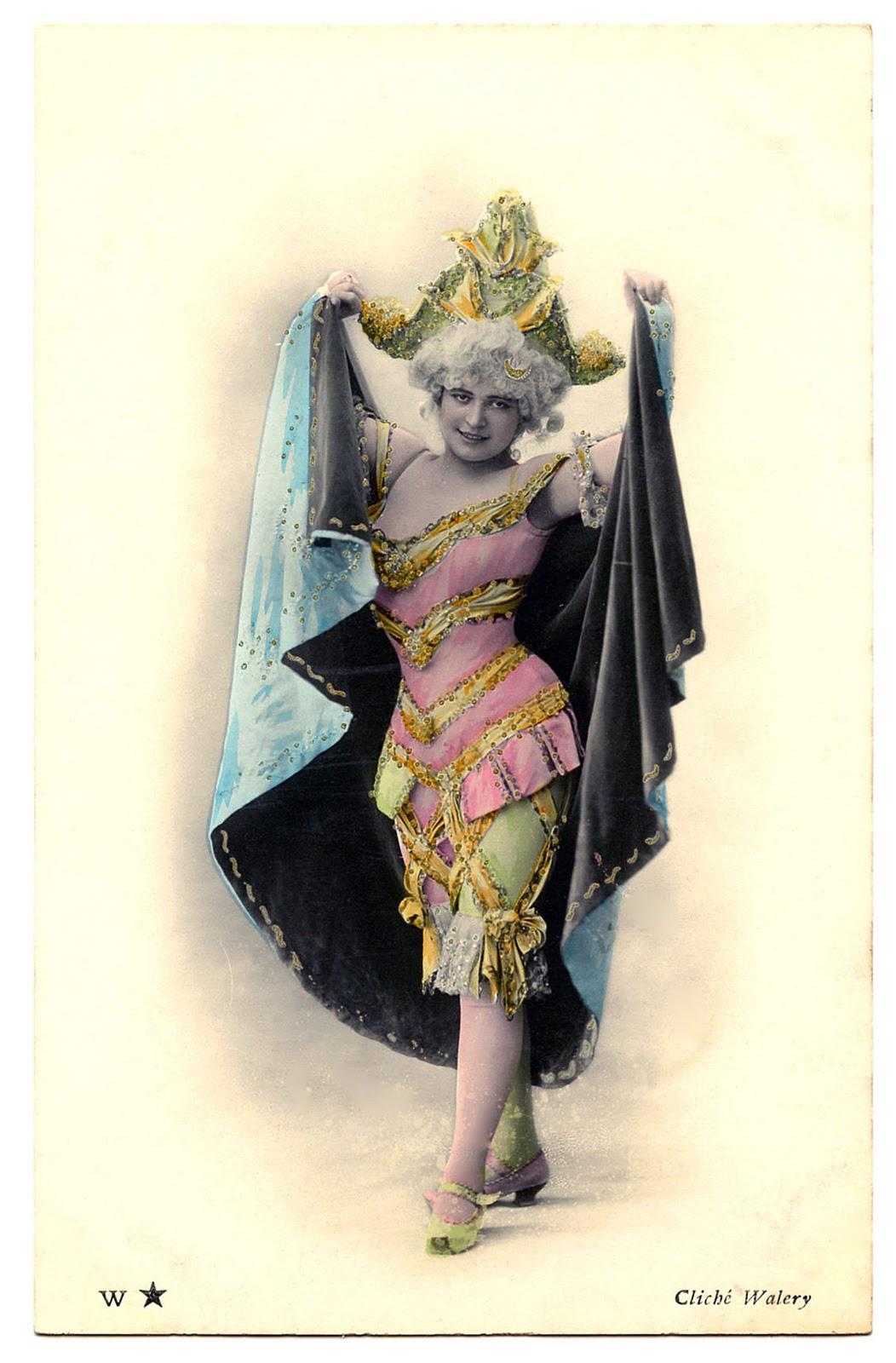 vintage burlesque dancer