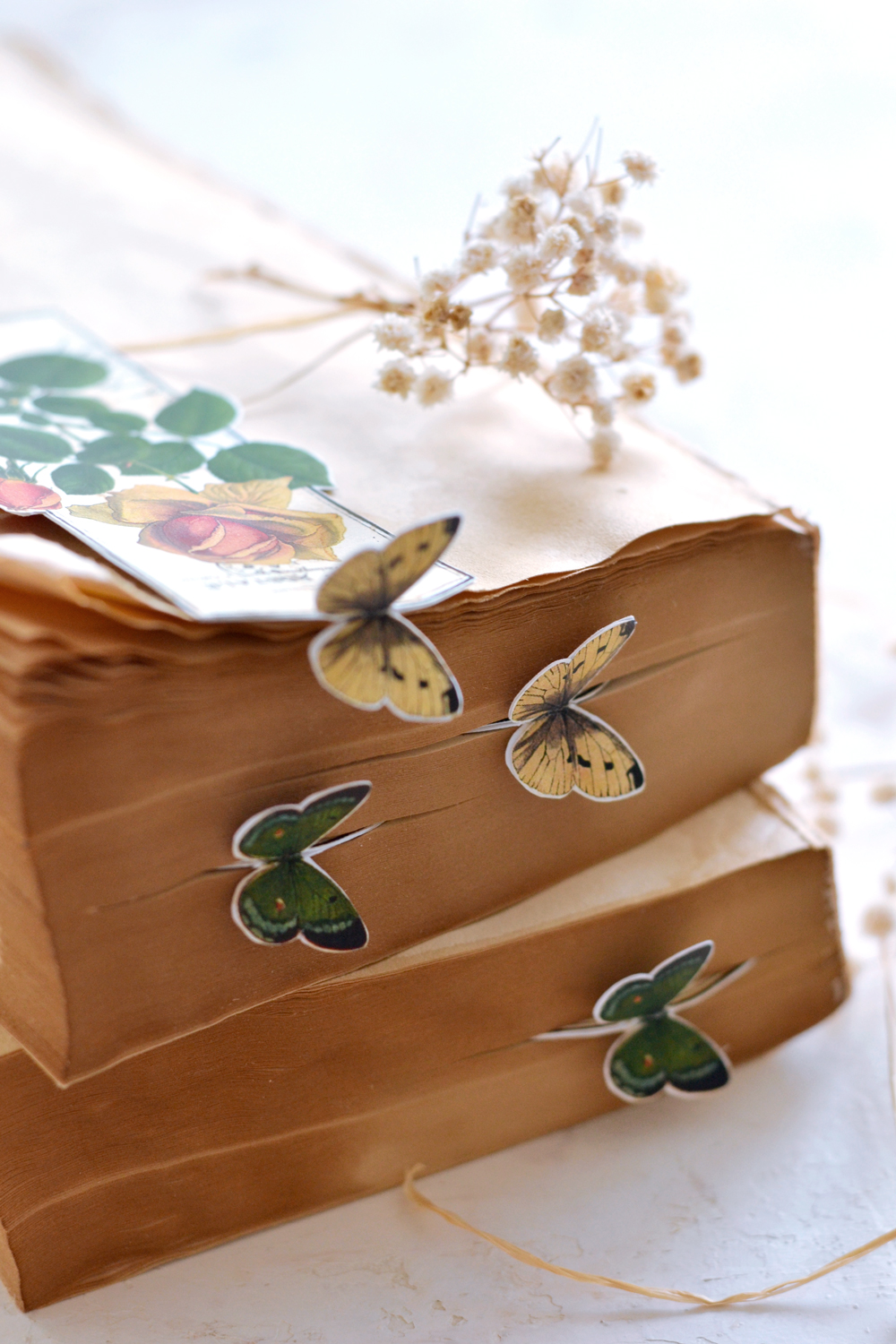 Paper Bookmarks (Butterflies)! - The Graphics Fairy