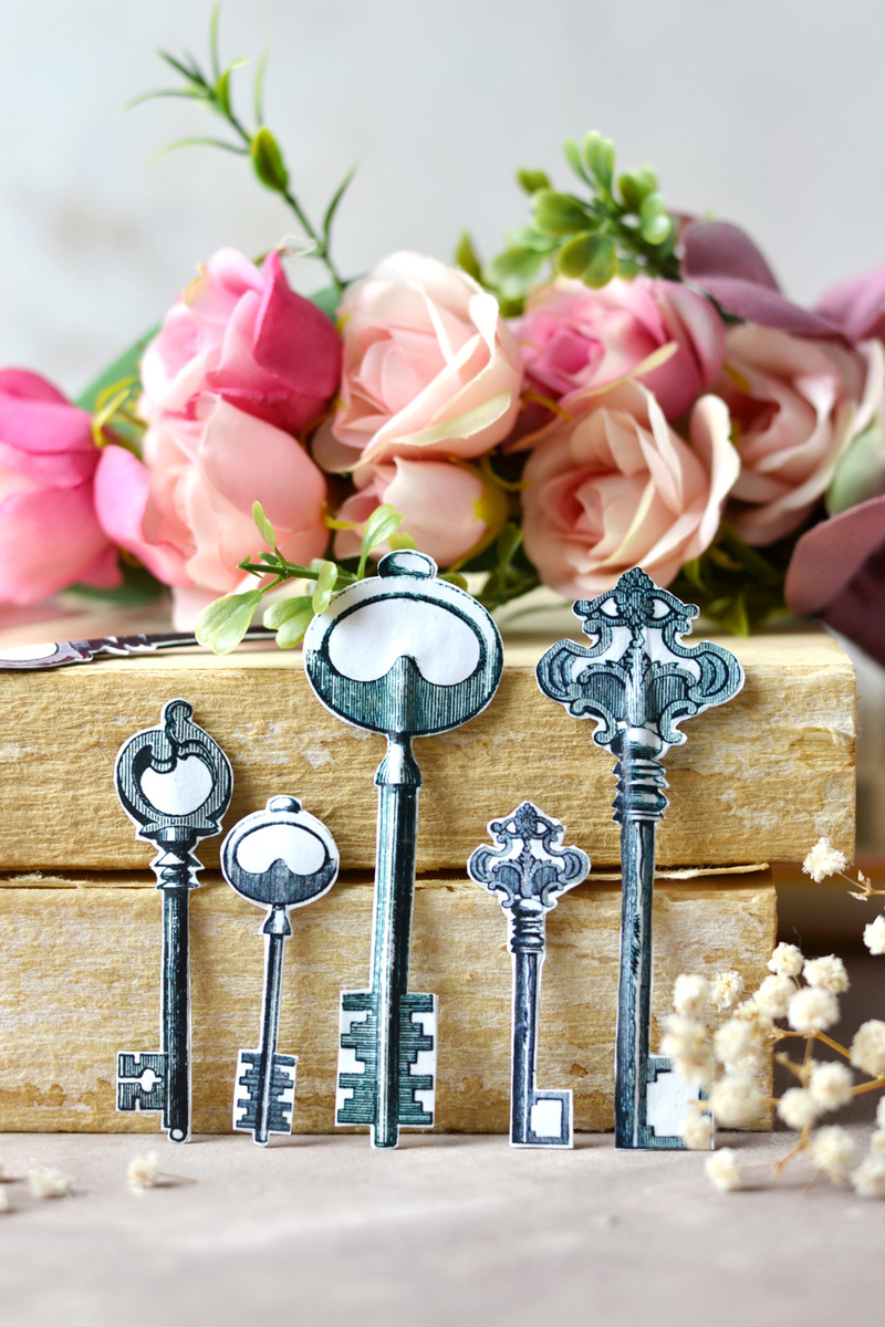 keys with flowers