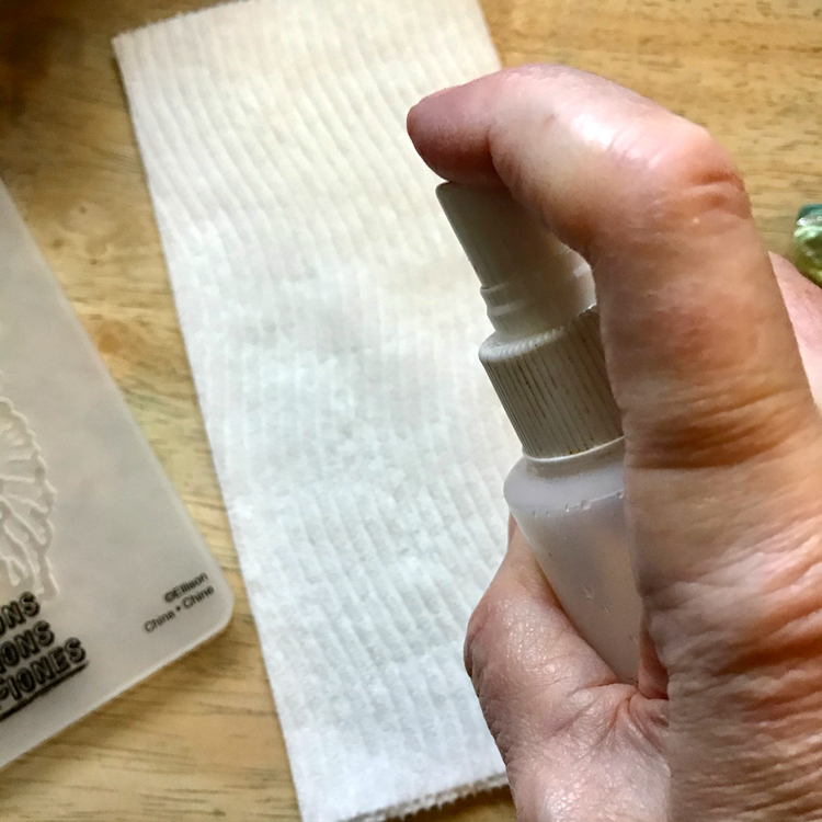 Lovely Embossed Design Using Toilet Paper Casting Technique