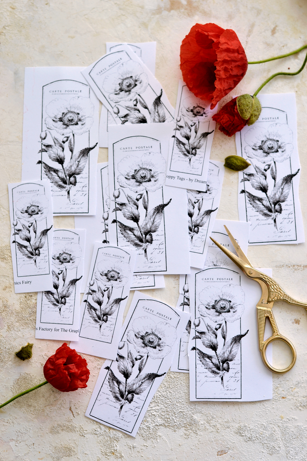 Printable Poppy Tags with scissors and poppies