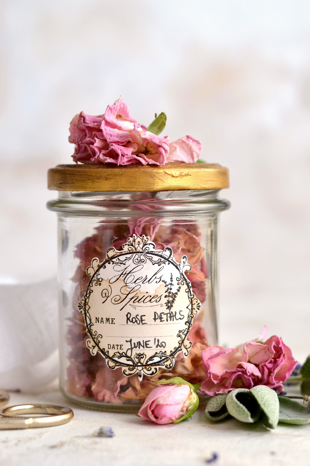 DIY Apothecary Jars Tutorial - Decor by the Seashore