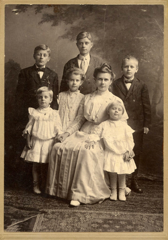 antique family photo image