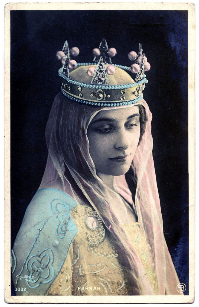 beautiful queen vintage photograph image