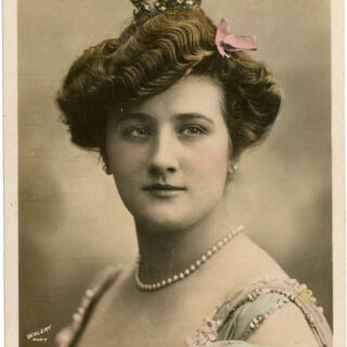 vintage actress queen image