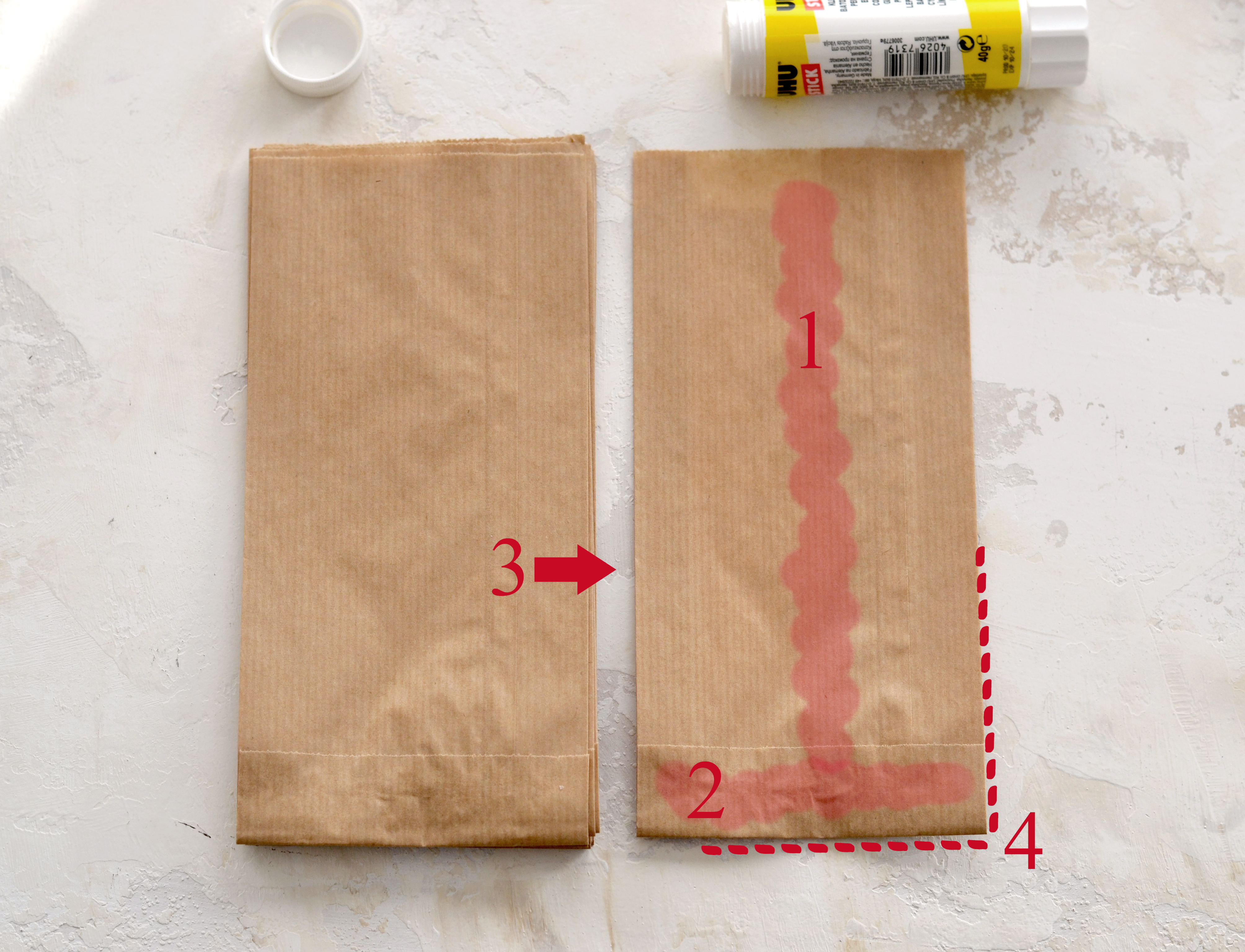 How to put Tissue Paper in a Gift Bag - The Graphics Fairy