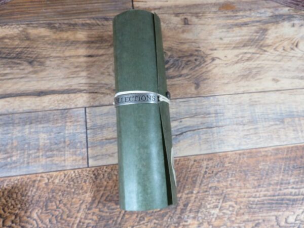 Rolled green folio