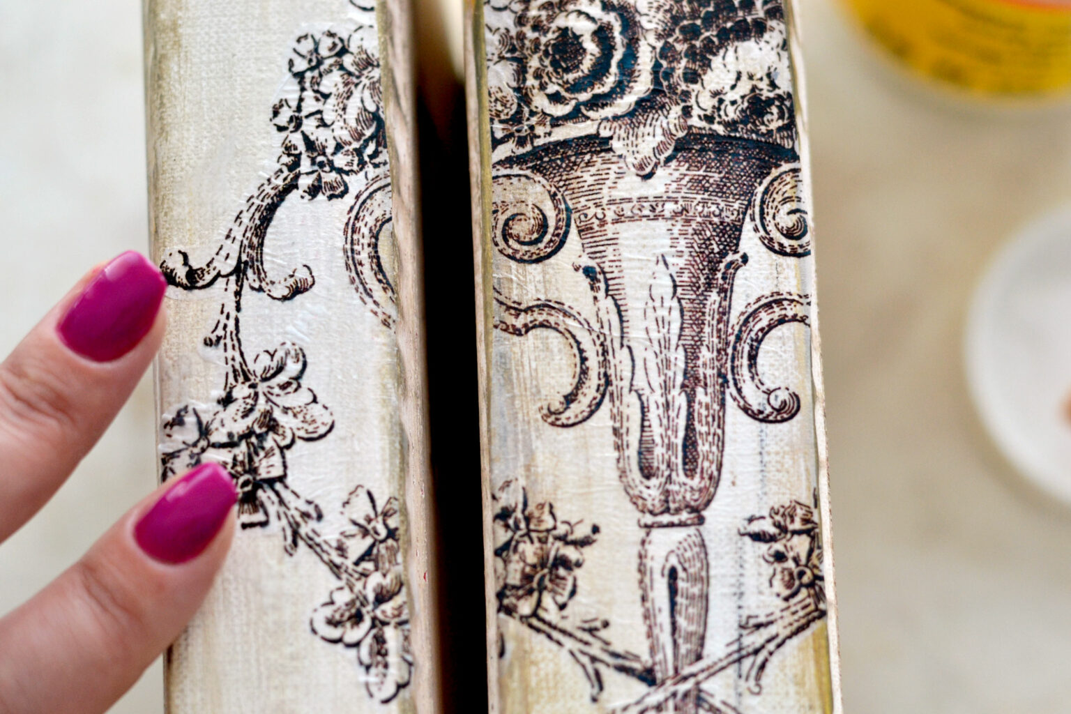 Book Decoration Ideas The Graphics Fairy