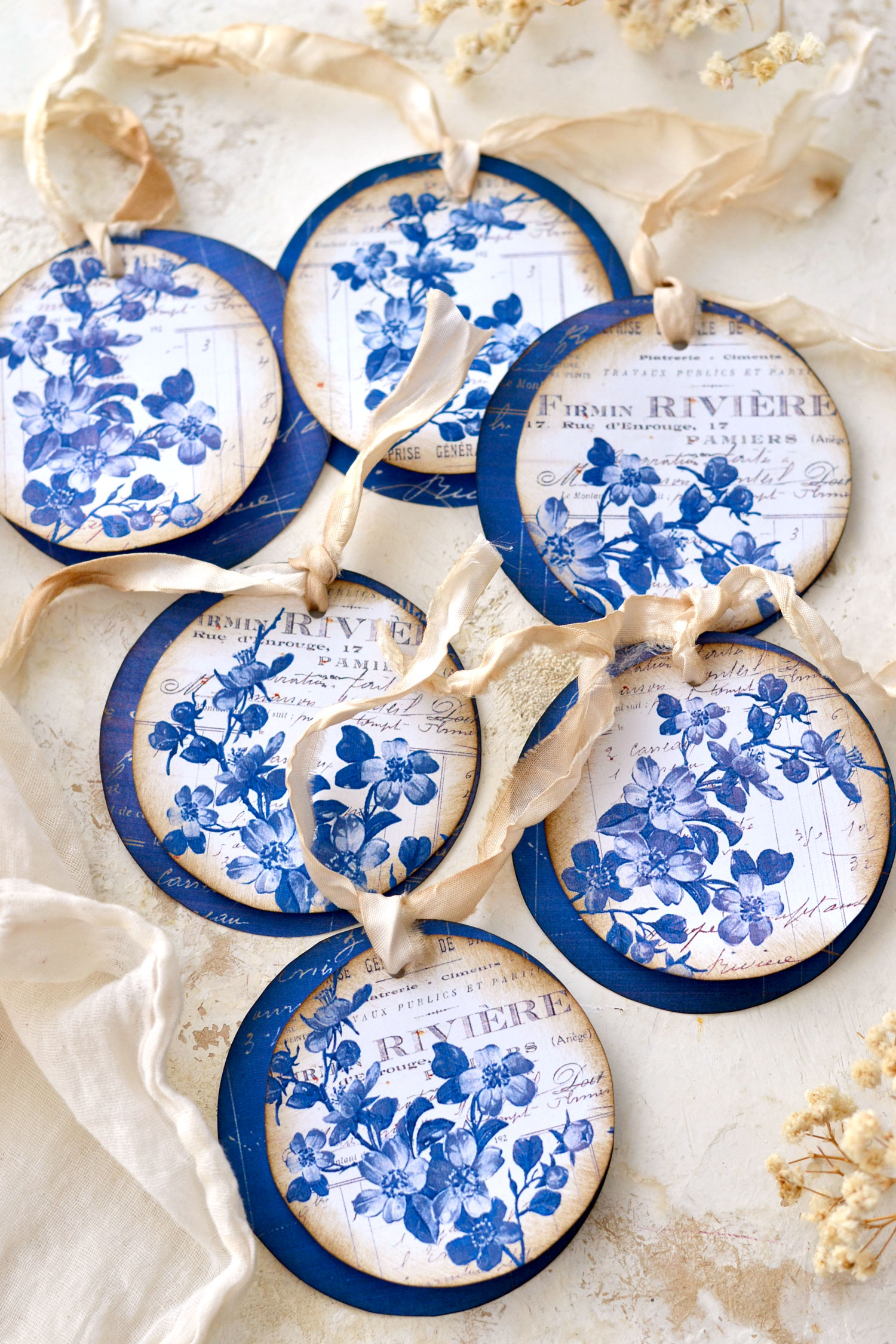 delft blue french tags with flowers