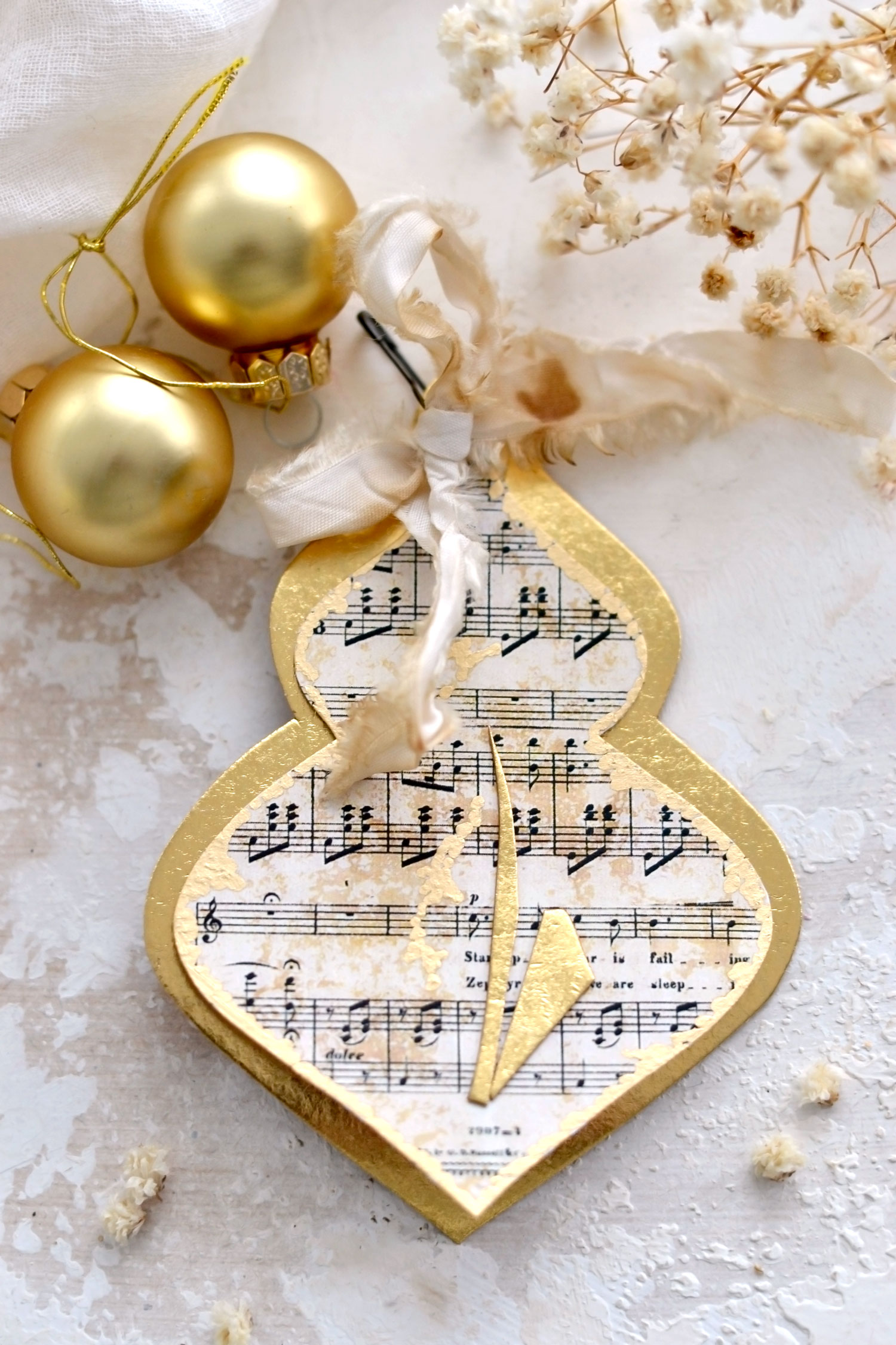 Vintage Christmas ornament with gold touches