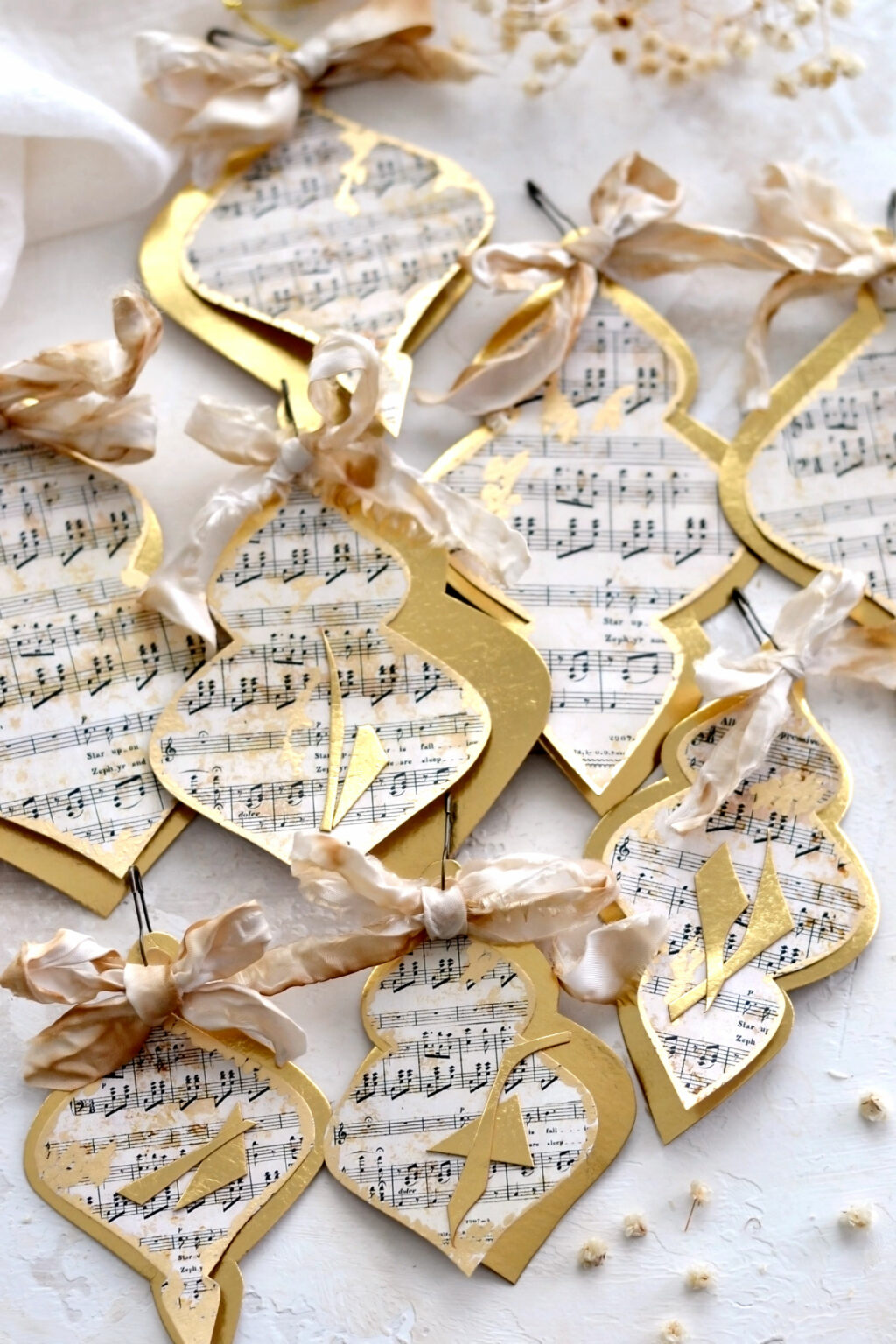 DIY Sheet Music Christmas Ornaments! - The Graphics Fairy