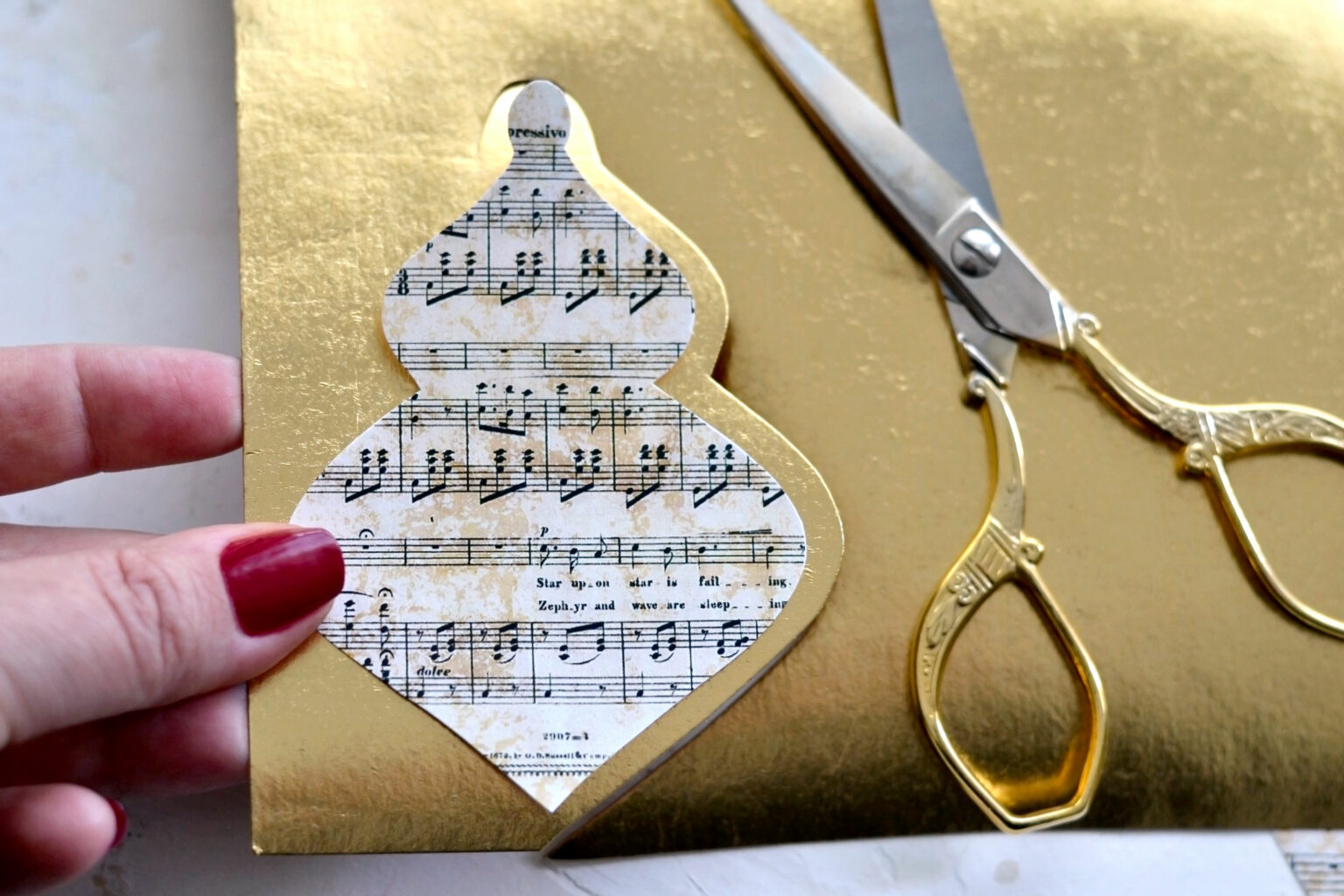 DIY Sheet Music Christmas Ornaments! - The Graphics Fairy
