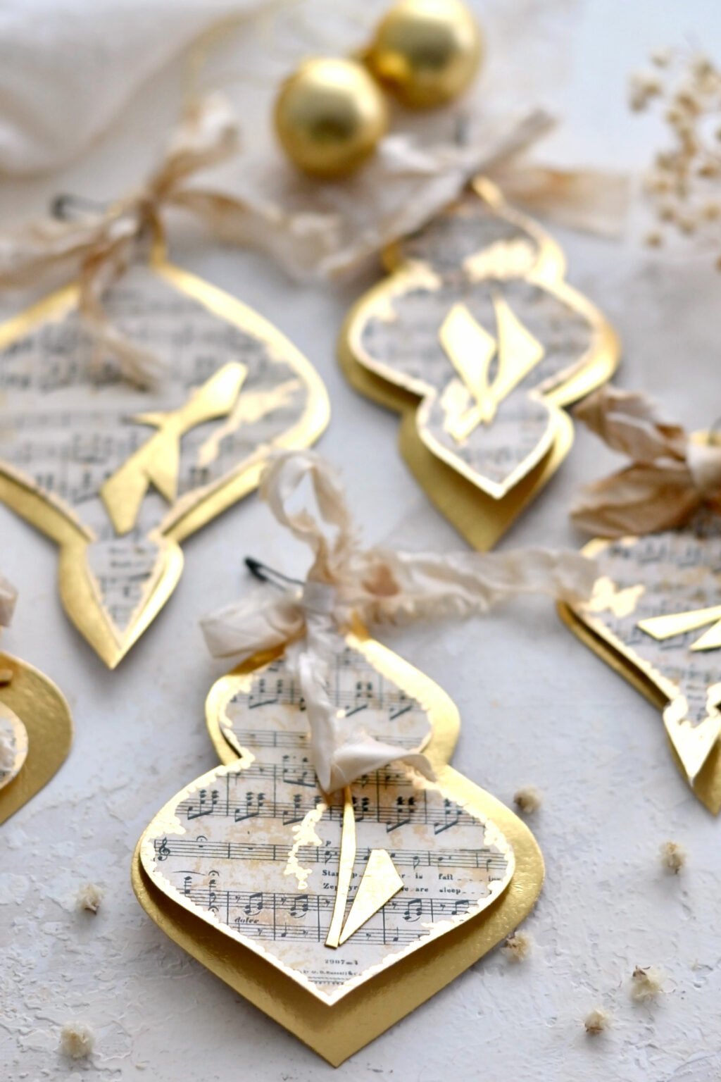 DIY Sheet Music Christmas Ornaments! - The Graphics Fairy