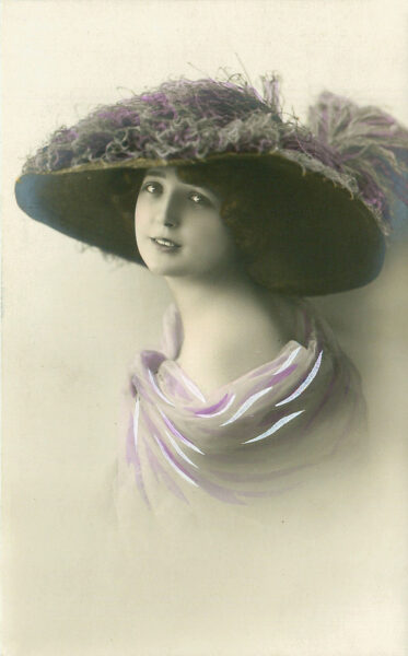 14 Large Victorian Hats Images - Ladies - The Graphics Fairy