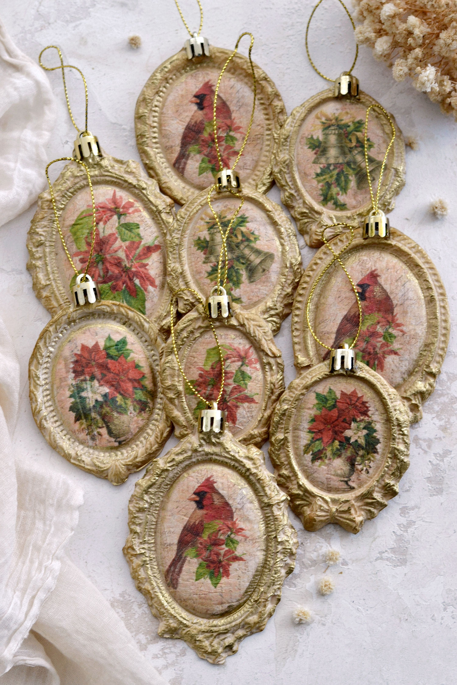 Easy Christmas paper ornaments