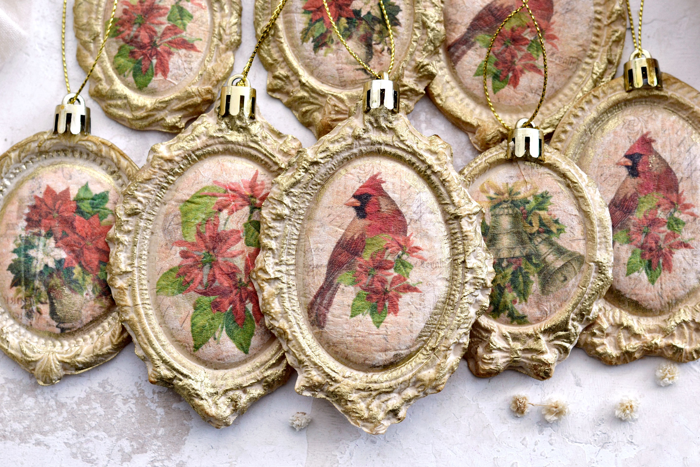 Easy Christmas paper ornaments