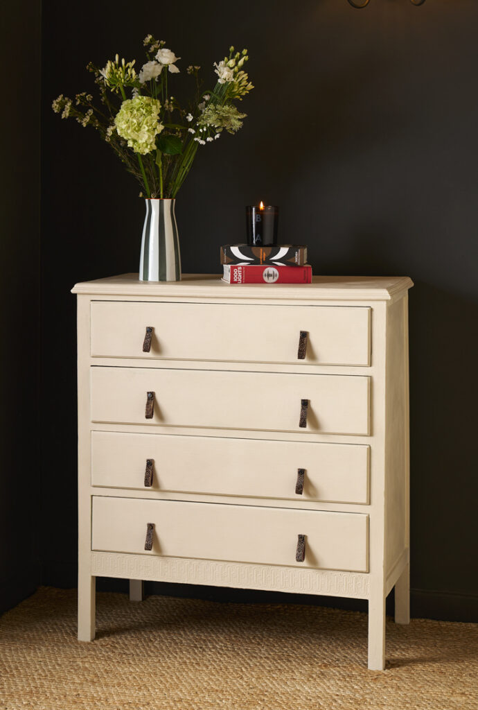 Chest of drawers painted in Canvas Chalk Paint