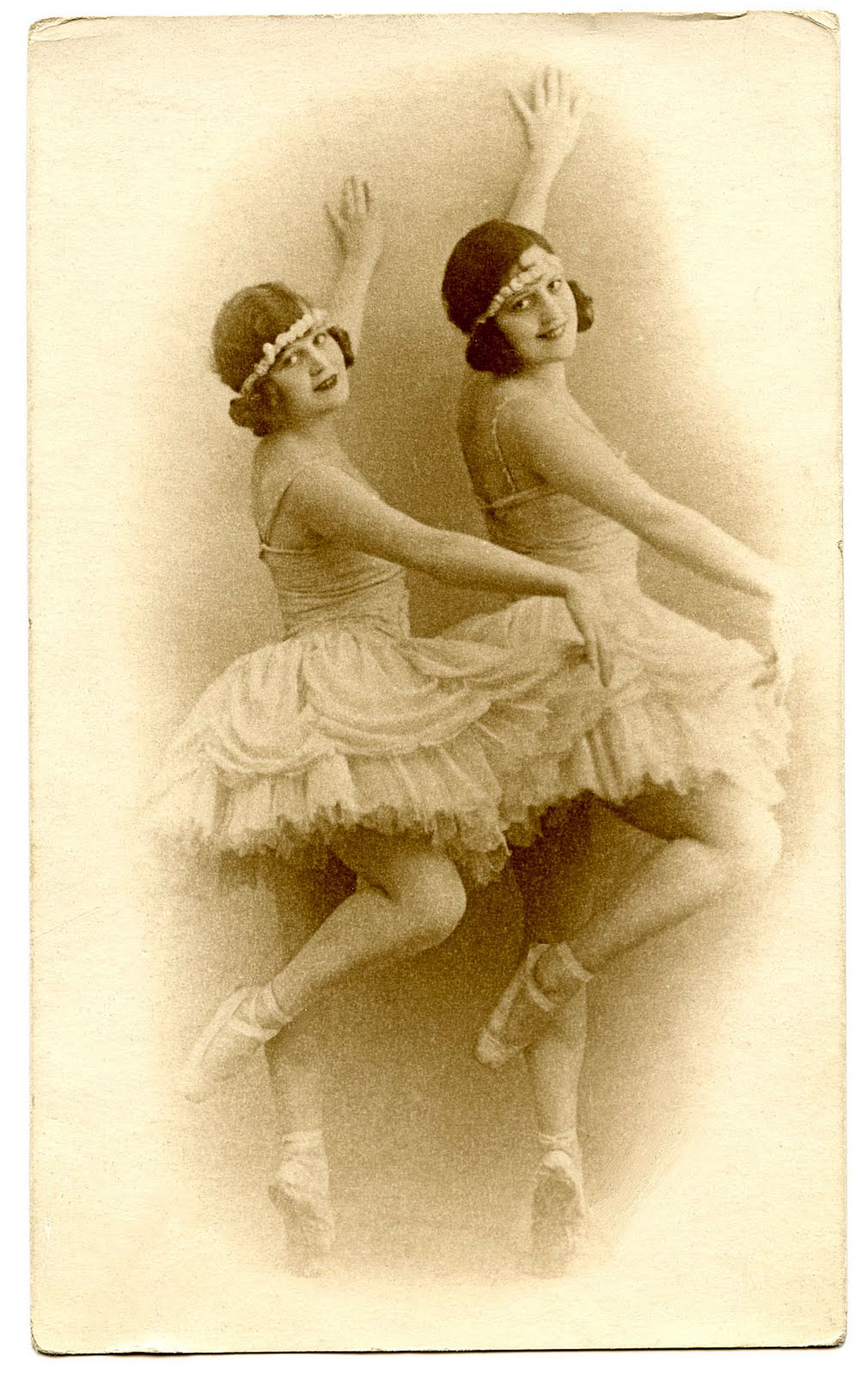 Vintage Image Ballerinas Dancers The Graphics Fairy